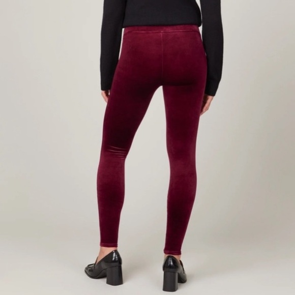 SPANX Velvet Deep Red Leggings Size Xlarge - Picture 2 of 12